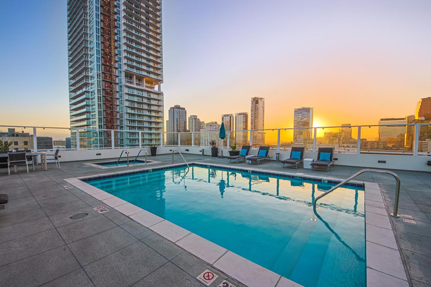 Stunning 1 Bdr 1 Bth, Pool, Jacuzzi Apartment Los Angeles Exterior photo